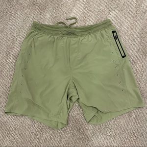 Ten Thousand 7” Session Short - Liner